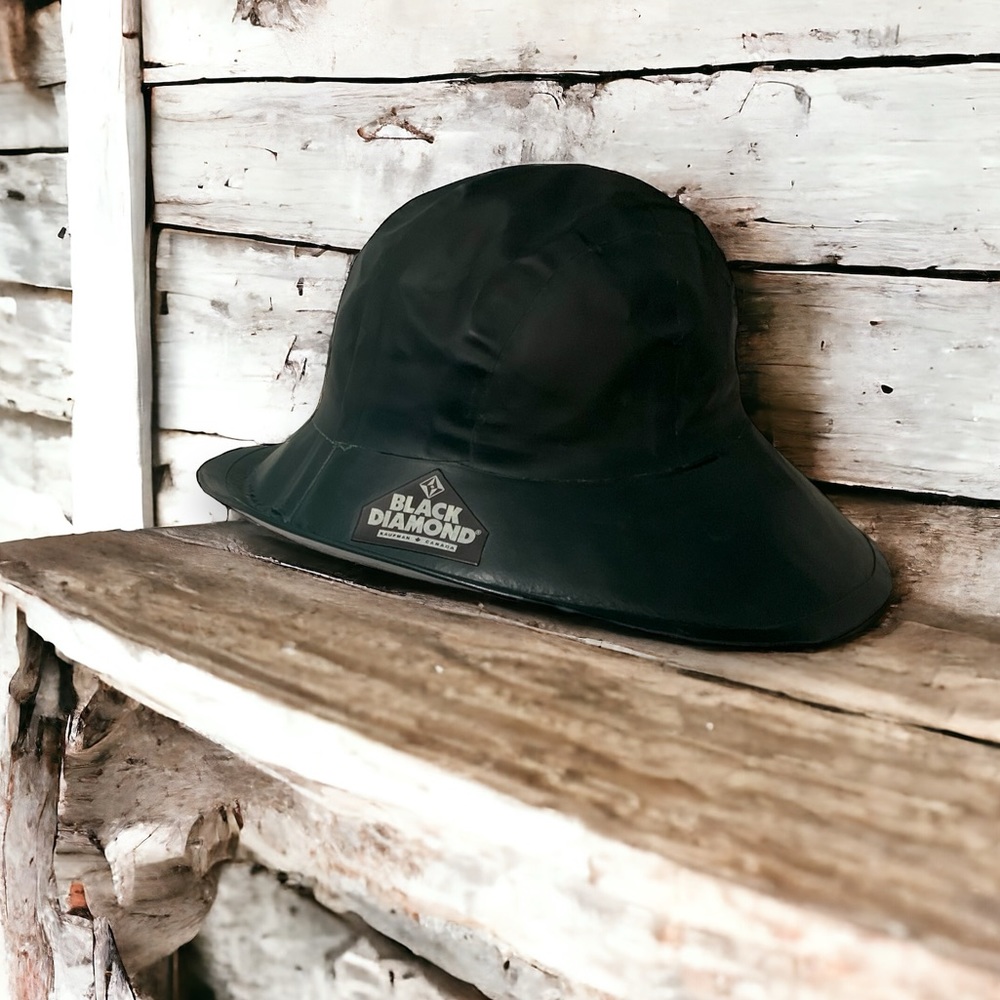 Vintage Black Diamond Sou'Wester in Dark Green | Size M